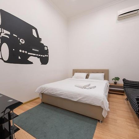 Kievaccommodation In The Center 24H Self Check-In ภายนอก รูปภาพ