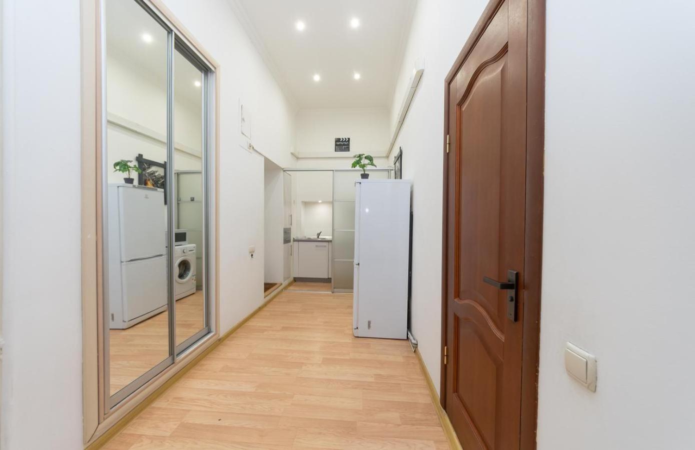 Kievaccommodation In The Center 24H Self Check-In ภายนอก รูปภาพ