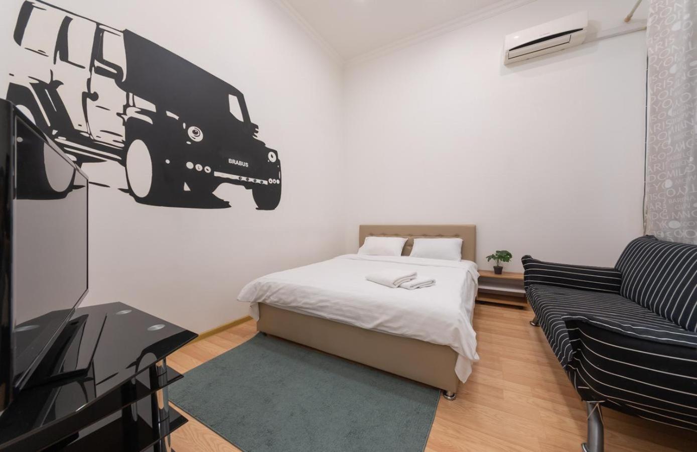 Kievaccommodation In The Center 24H Self Check-In ภายนอก รูปภาพ